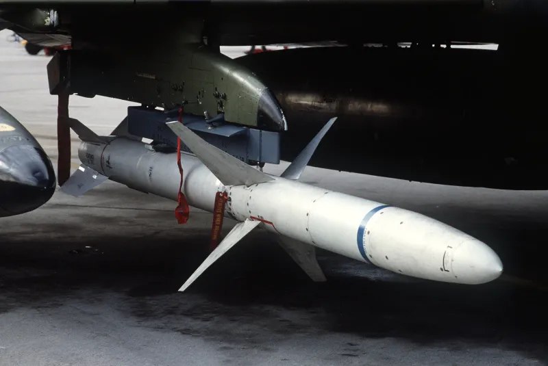 Raytheon (RTX) AGM-88 HARM, view 1