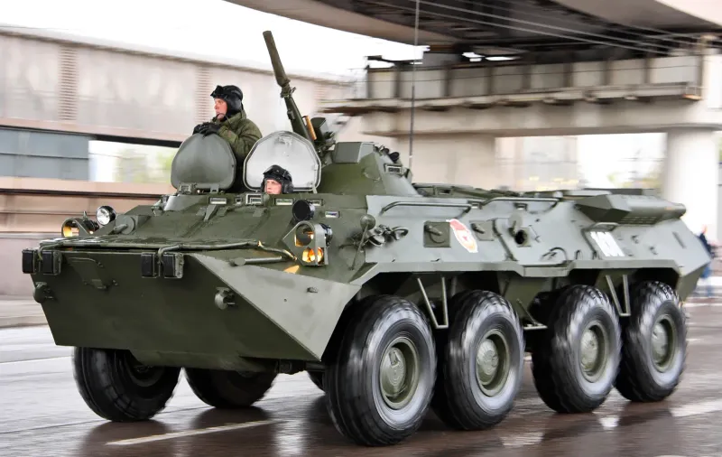 Kurganmashzavod BTR-80, view 1