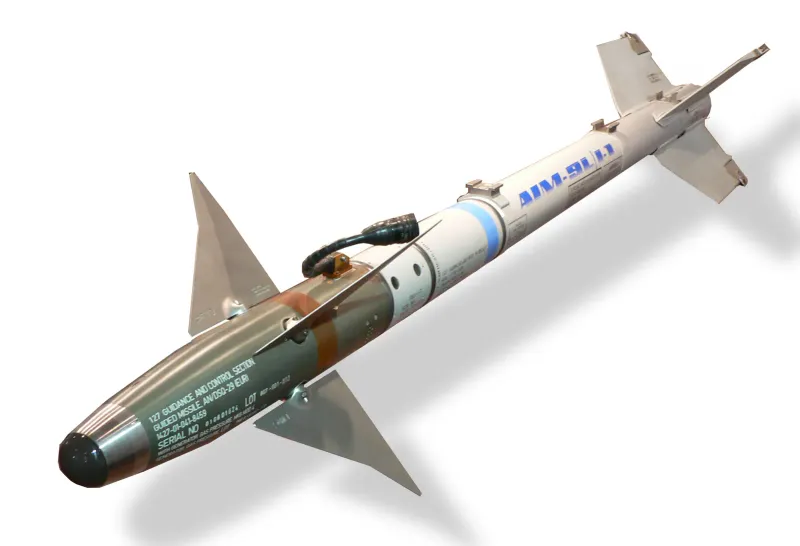 Raytheon (RTX) AIM-9X Sidewinder, view 1