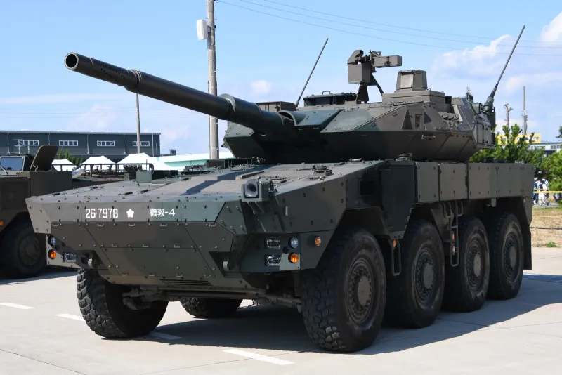 Mitsubishi Heavy Industries Type 16 Maneuver Combat Vehicle, view 1