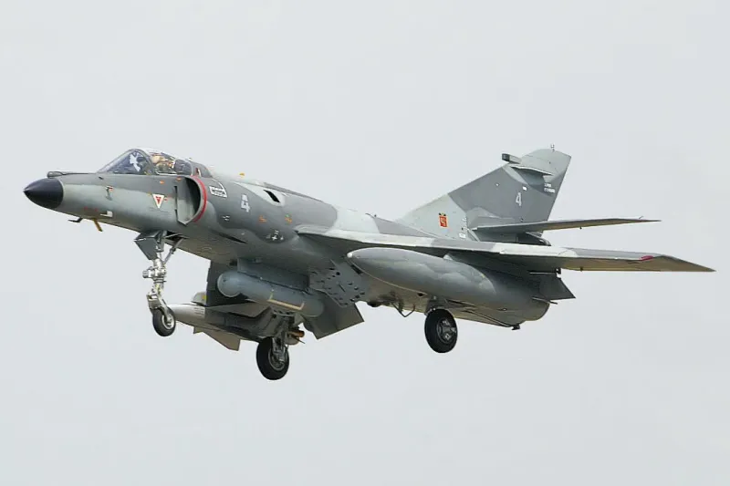 Dassault Aviation Super Etendard, view 1