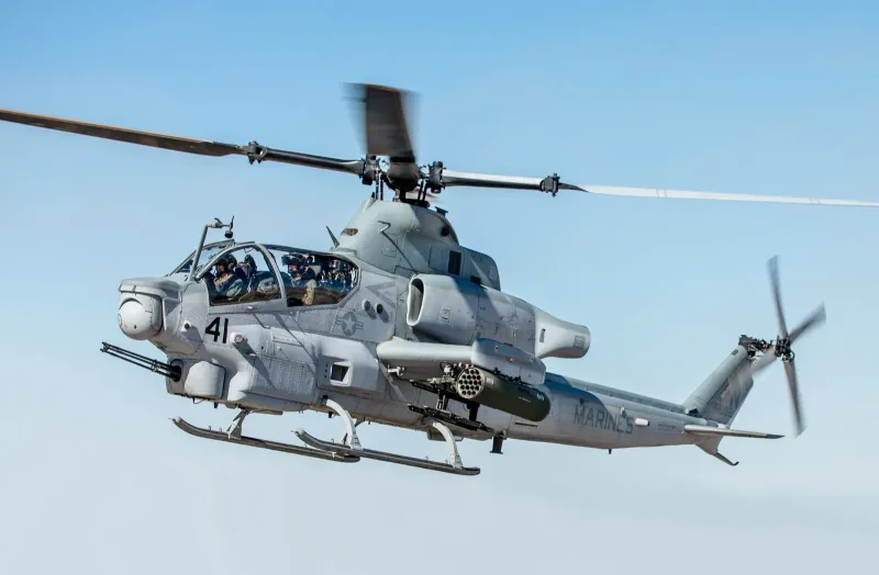 Bell AH-1Z Viper, view 1