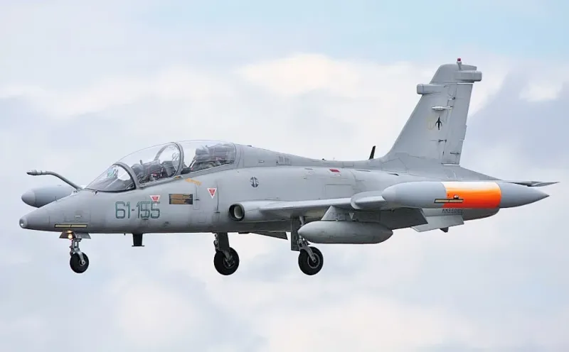 Leonardo MB-339, view 1