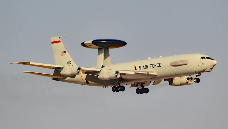 Boeing E-3 Sentry (AWACS), view 1