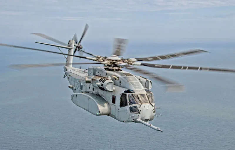 Lockheed Martin CH-53K King Stallion, view 1