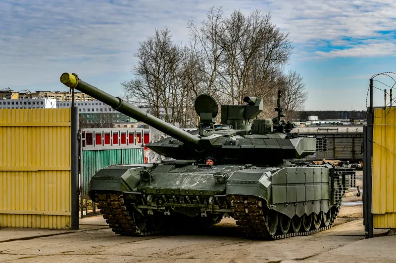 Uralvagonzavod T-90M, view 1