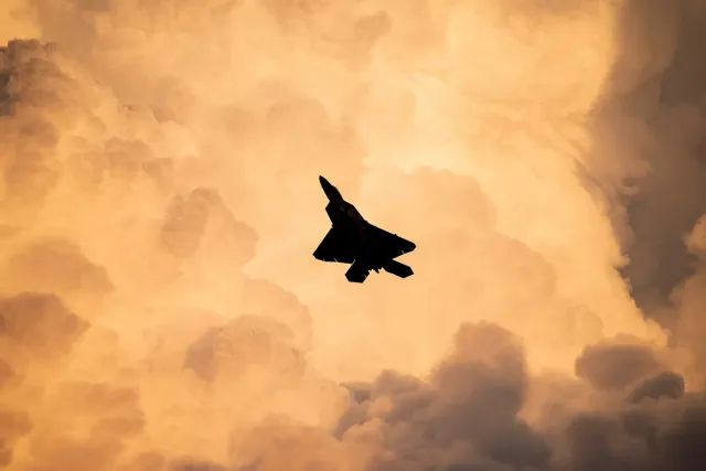 What Is a Fifth-Generation Fighter? (And Who Has One)