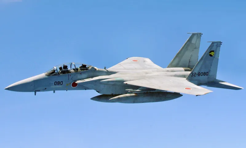 Mitsubishi Heavy Industries Mitsubishi F-15J/DJ, view 1